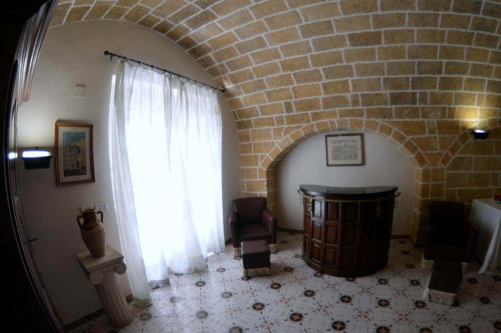 Palazzo Piccioli Hotel Gallipoli Exterior foto